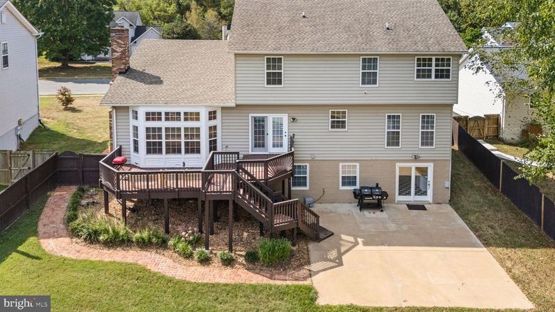 6 Whitestone Dr, Stafford, VA 22556