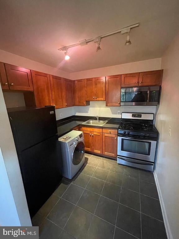 3111 Naylor Rd SE #301, Washington, DC 20020