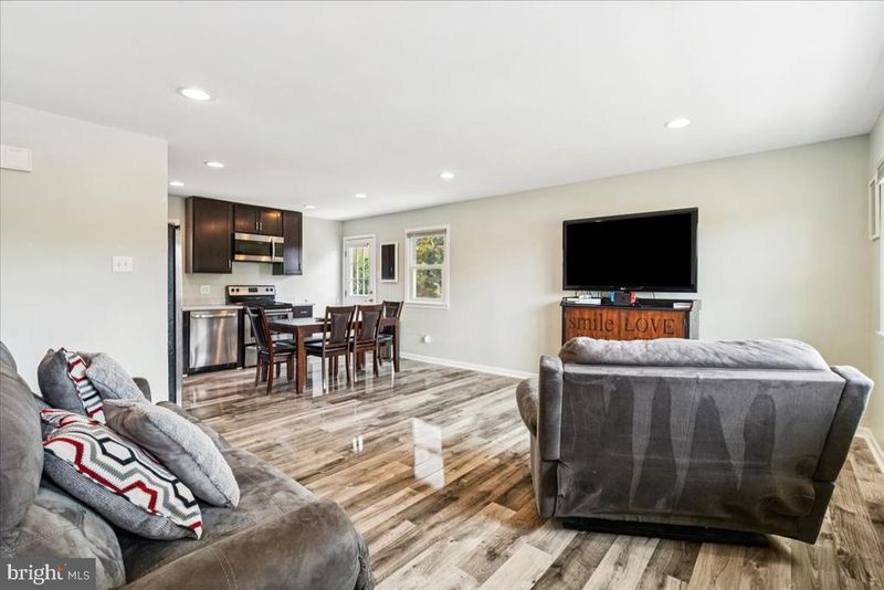 7830 Fingerboard Rd, Frederick, MD 21704