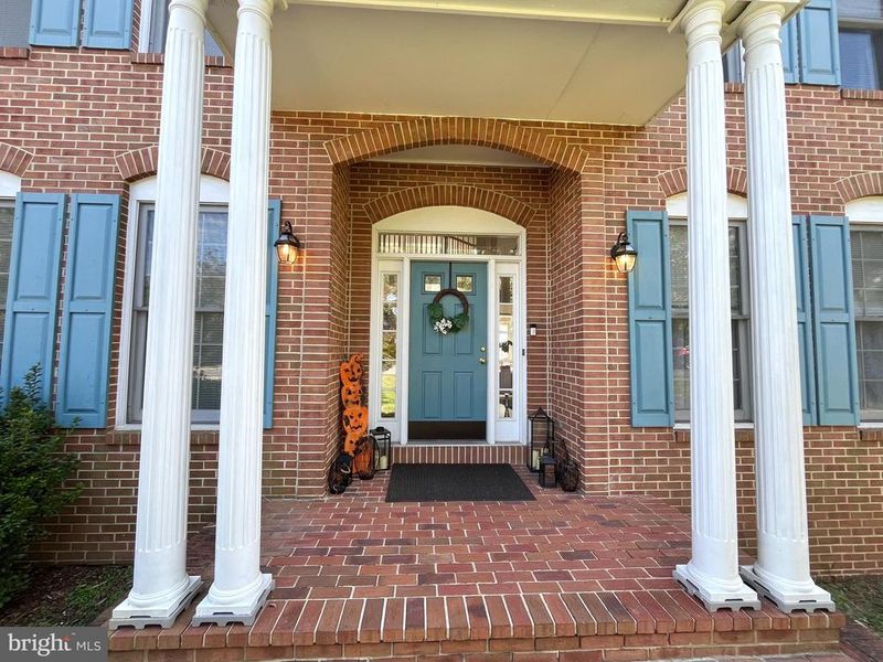 21226 Edgewood Ct, Sterling, VA 20165
