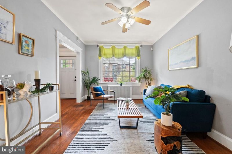 412 Douglas St NE, Washington, DC 20017