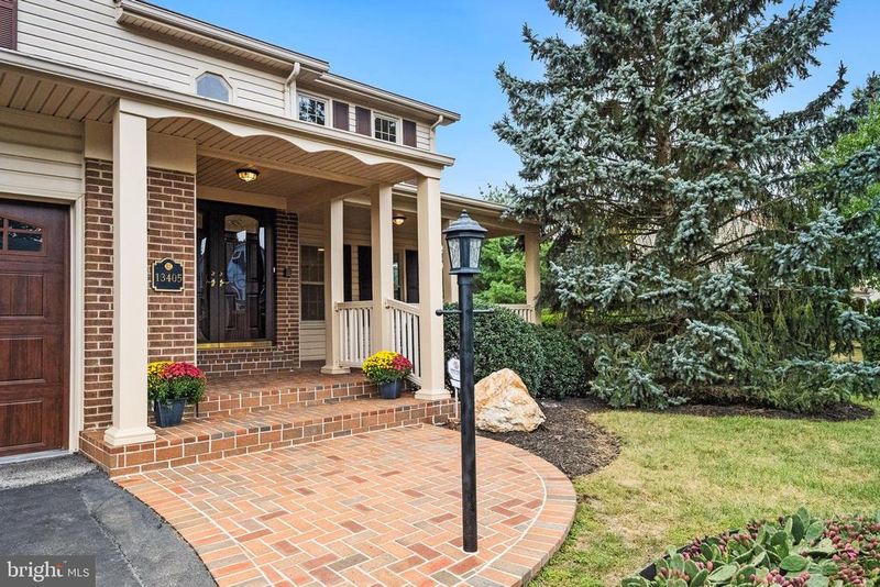 13405 Virginia Willow Dr, Fairfax, VA 22033