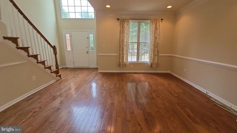 20089 Pyrocantha Way, Ashburn, VA 20147