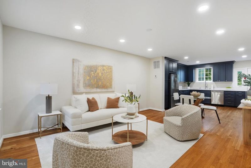 1118 Colonial Ave, Alexandria, VA 22314