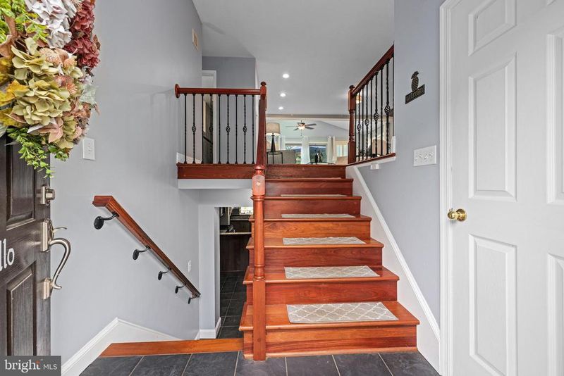 4505 Dolphin Ln, Alexandria, VA 22309