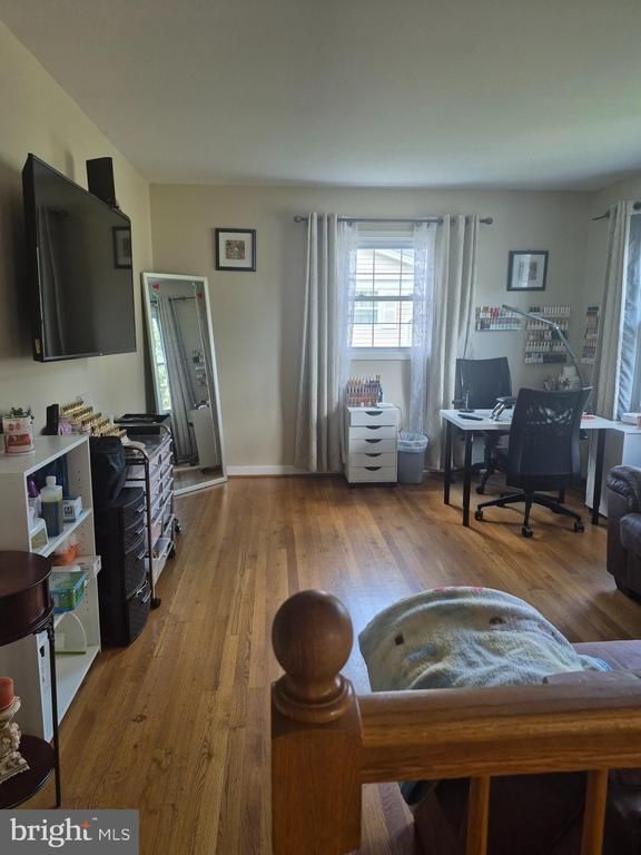 7952 Hammond St, Alexandria, VA 22309