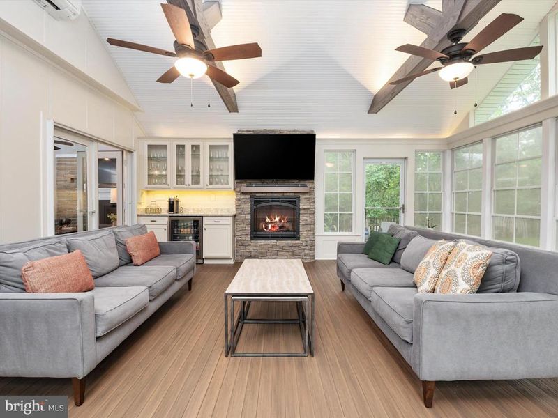 800 Cool Glade Ct, Millersville, MD 21108