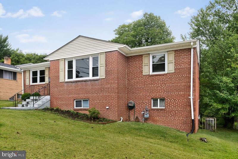1802 61st Ave, Cheverly, MD 20785