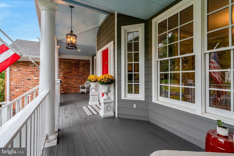 4106 Ferry Landing Rd, Alexandria, VA 22309