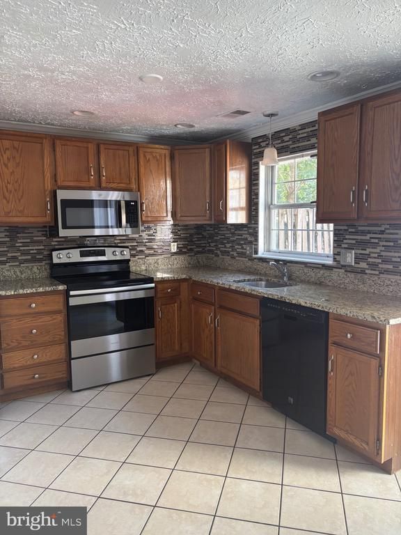 7127 Branchwood Pl, Clinton, MD 20735
