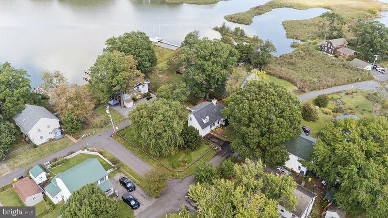 968 Chesapeake Ave, Deale, MD 20751