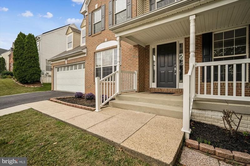 1910 Hampshire Dr, Hyattsville, MD 20783