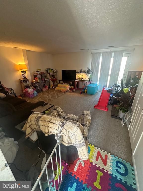 525 Beebe Ct, Frederick, MD 21703