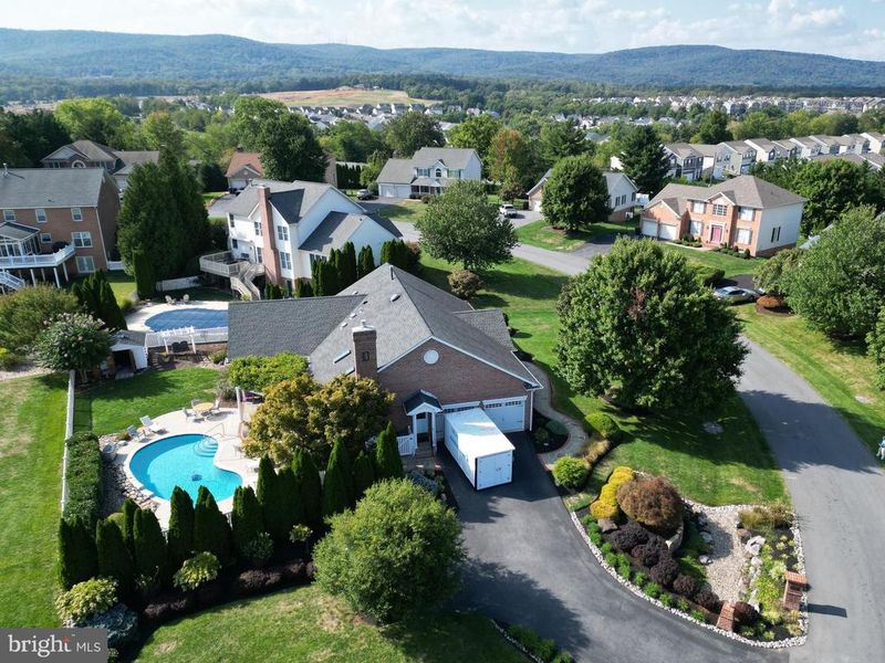 8213 Skipwith Dr, Frederick, MD 21702