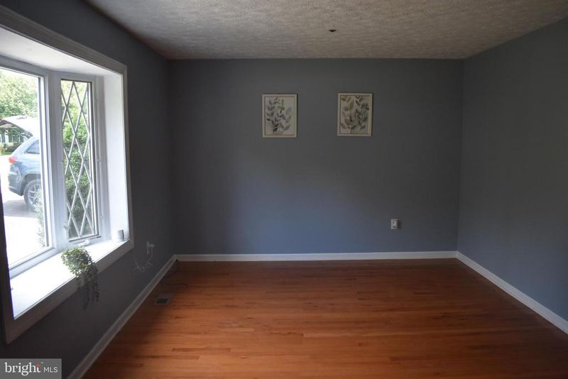 12288 Wendy Ln, Waldorf, MD 20601