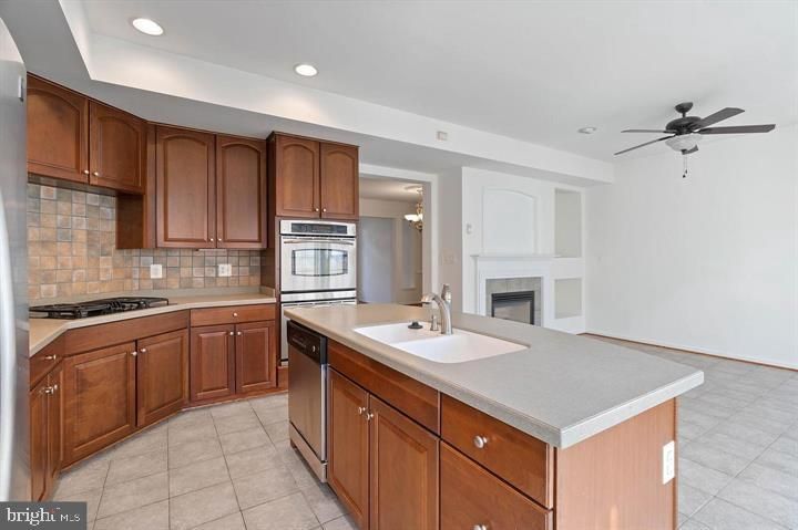 22953 Fanshaw Sq, Brambleton, VA 20148