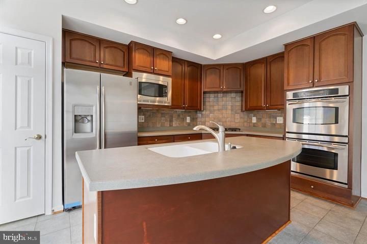 22953 Fanshaw Sq, Brambleton, VA 20148