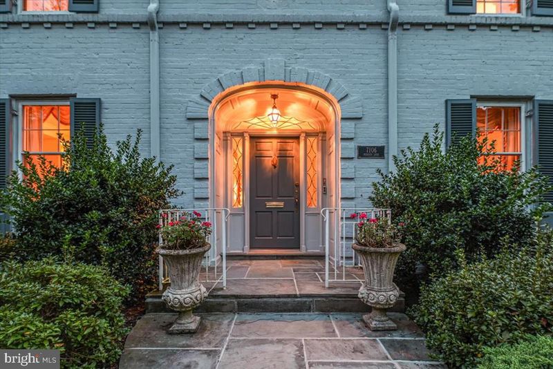 7106 Meadow Ln, Chevy Chase, MD 20815