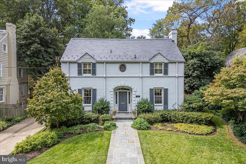 7106 Meadow Ln, Chevy Chase, MD 20815