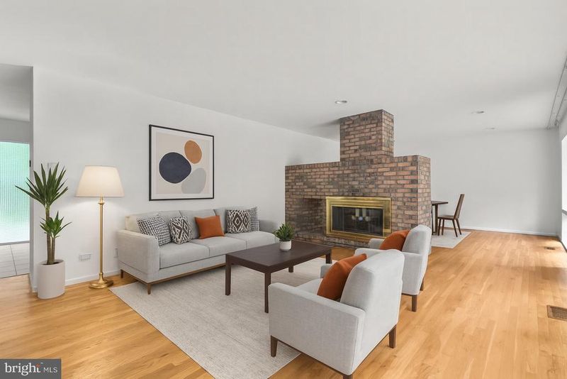 3207 Cunningham Dr, Alexandria, VA 22309