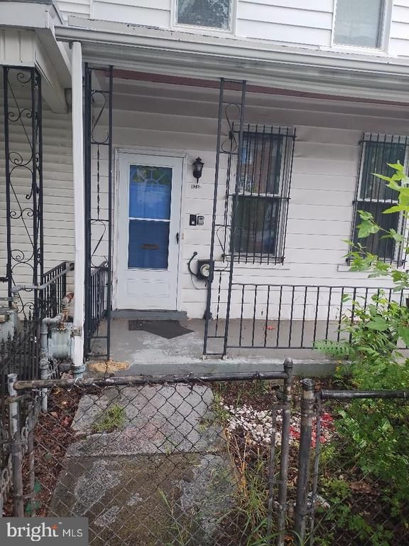 1718 Independence Ave SE, Washington, DC 20003