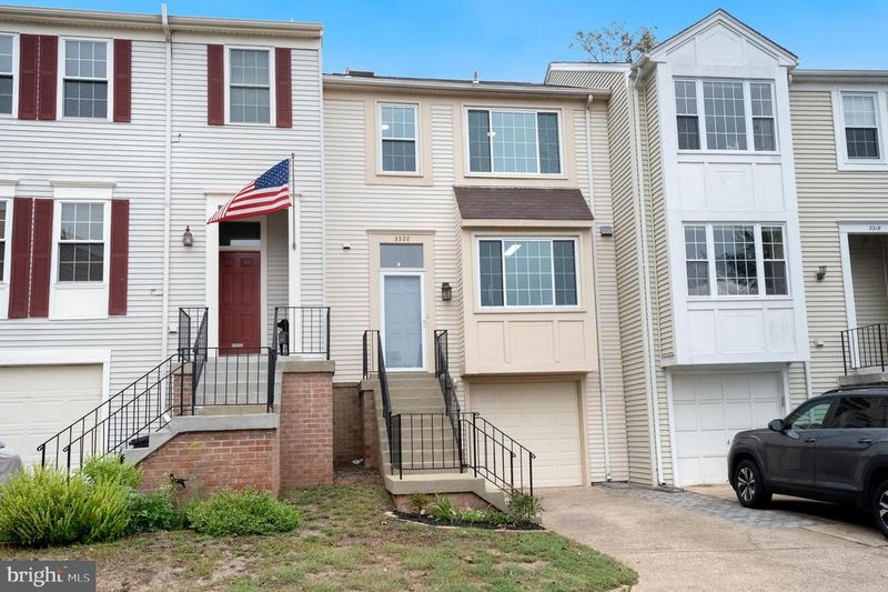 3320 Buckeye Ln, Fairfax, VA 22033