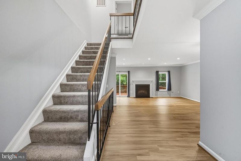 3320 Buckeye Ln, Fairfax, VA 22033