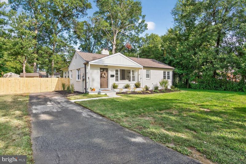 7911 Martha Washington St, Alexandria, VA 22309