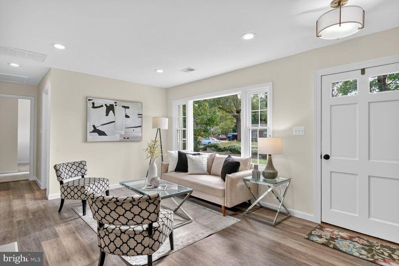 7911 Martha Washington St, Alexandria, VA 22309