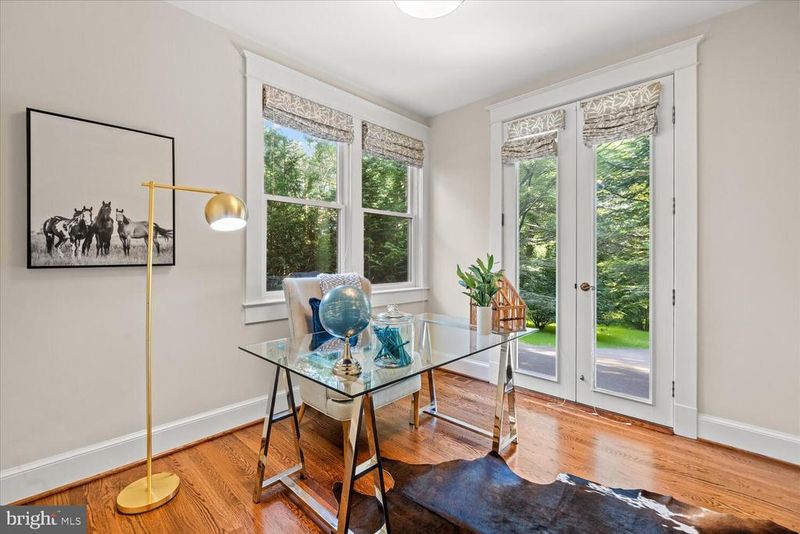 4915 Cumberland Ave, Chevy Chase, MD 20815