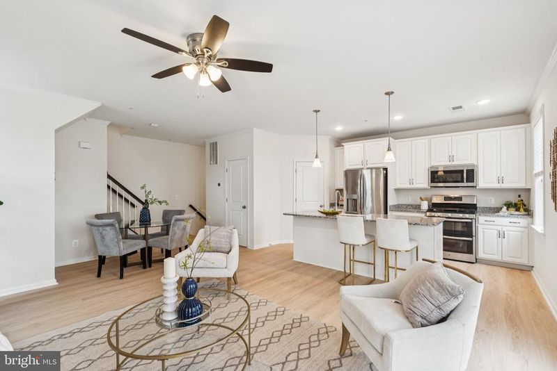 42063 Berkley Hill Ter, Aldie, VA 20105