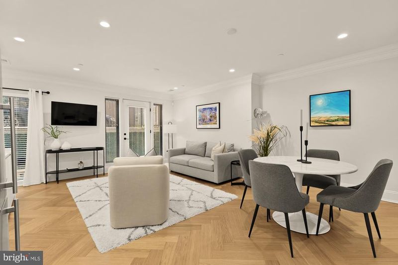 2630 39th St NW #1, Washington, DC 20007