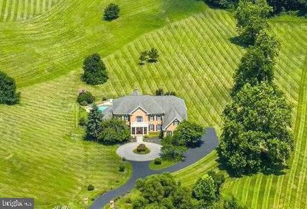40870 Beechnut Rd, Leesburg, VA 20175