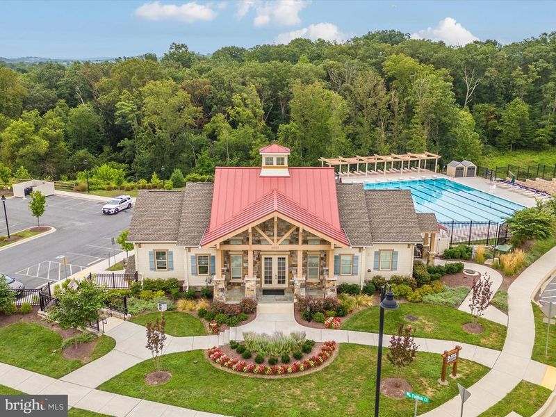 5877 Tomahawk St, New Market, MD 21774