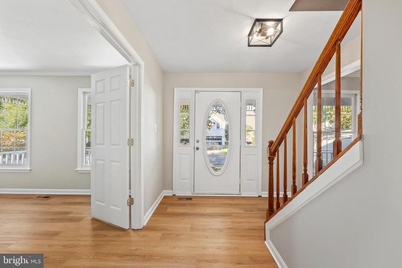 10413 Labrador Loop, Manassas, VA 20112