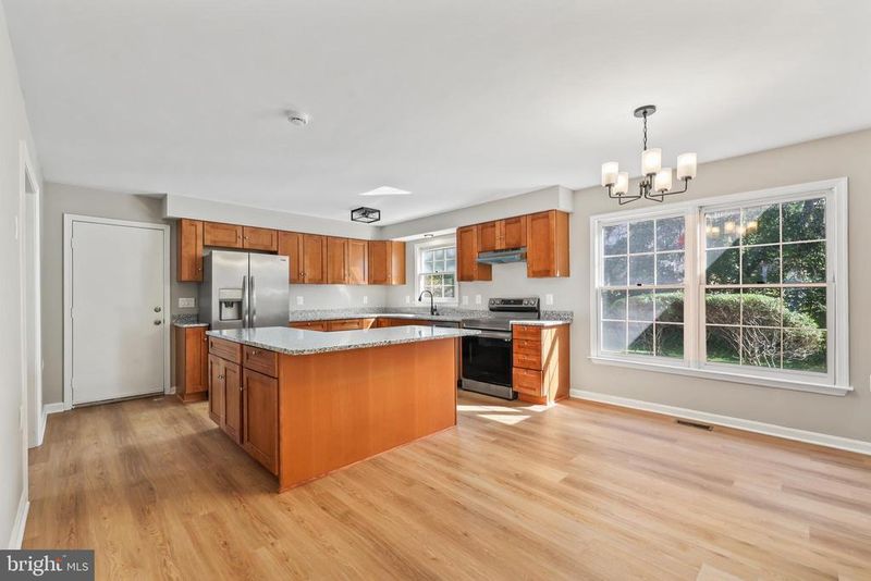 10413 Labrador Loop, Manassas, VA 20112