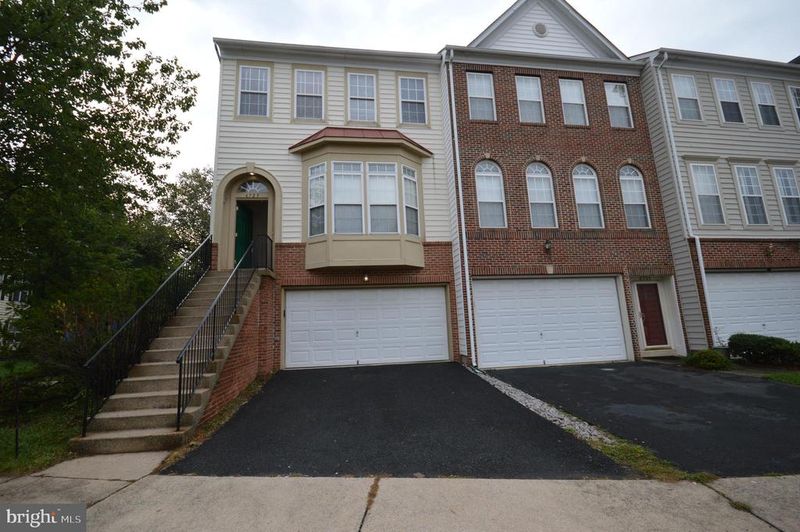 6723 Applemint Ln, Alexandria, VA 22310