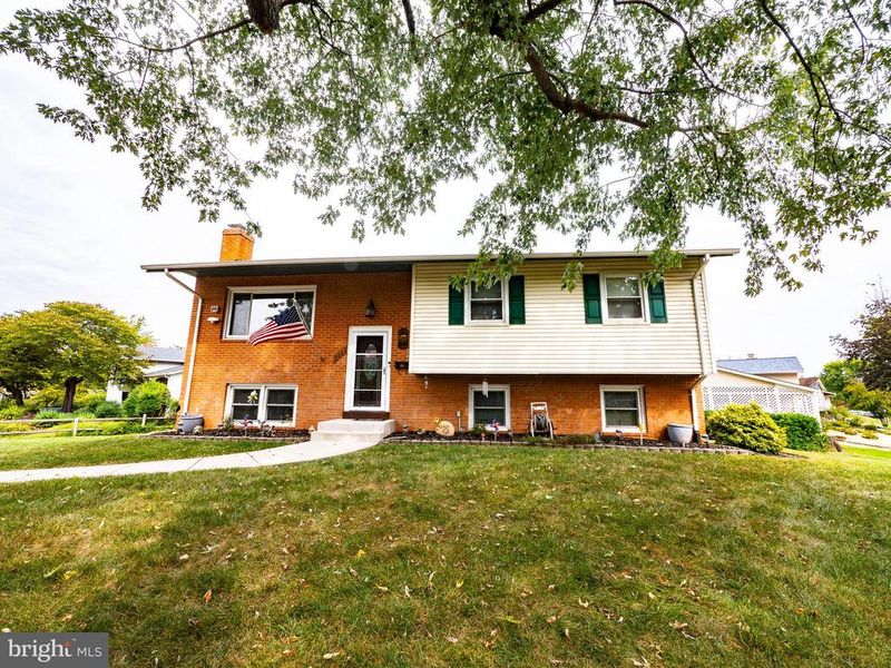 7513 Roxbury Ave, Manassas, VA 20109