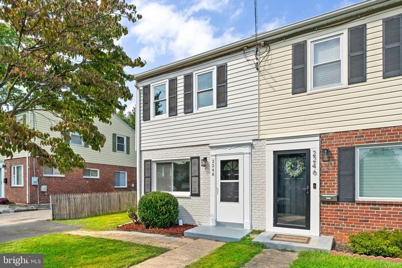 2248 Roanoke Dr, Alexandria, VA 22307