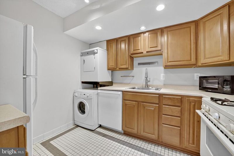 1245 13th St NW #304, Washington, DC 20005