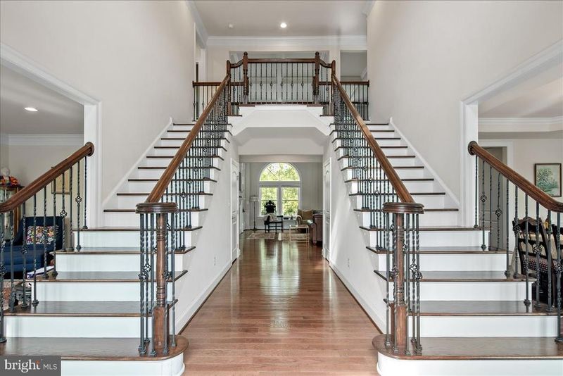 9420 Ferry Landing Ct, Alexandria, VA 22309