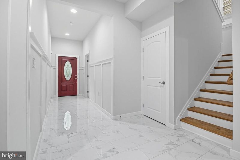 18518 Old Triangle Rd, Triangle, VA 22172
