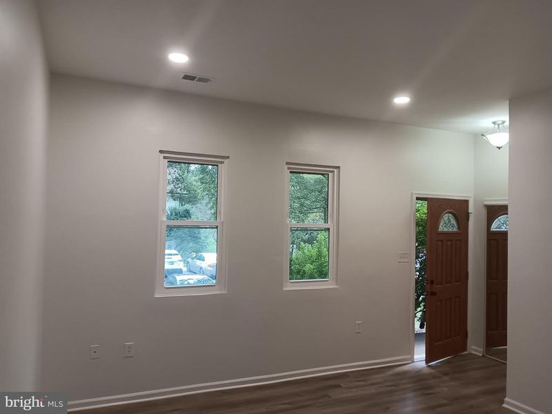 5403 Crossrail Dr, Burke, VA 22015