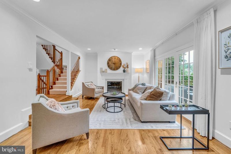 7204 Evans Mill Rd, Mclean, VA 22101