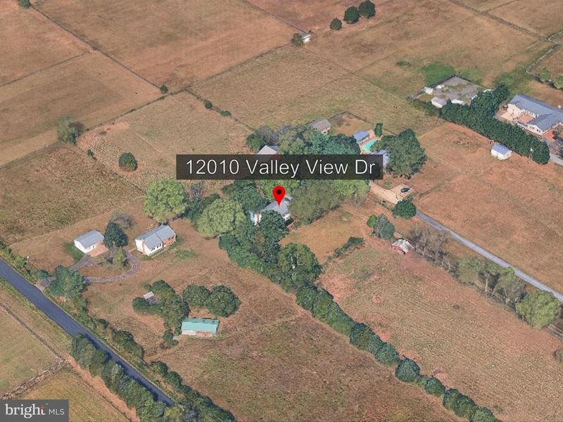 12010 Valley View Dr, Nokesville, VA 20181