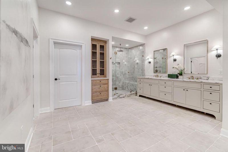 41550 Hepatica Ct, Ashburn, VA 20148