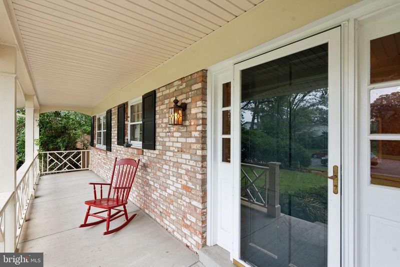 10600 Vennard Pl, Fairfax, VA 22032