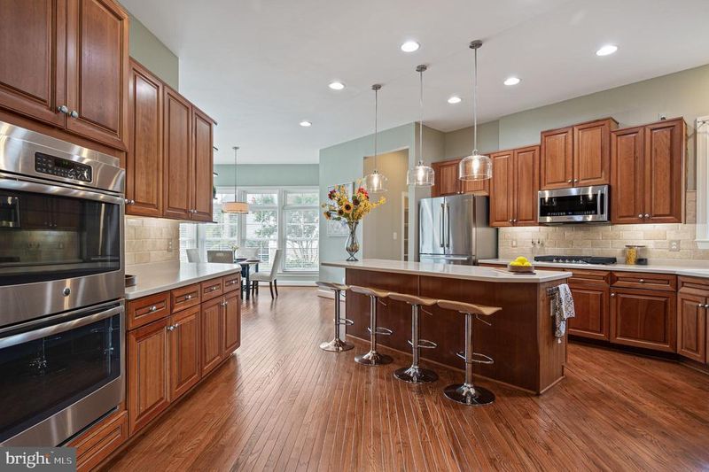 20588 Wild Meadow Ct, Ashburn, VA 20147
