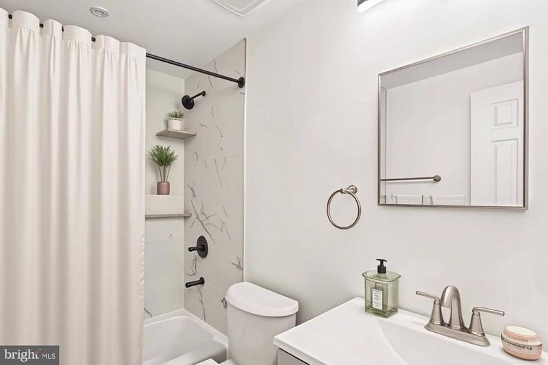 1690 Euclid St NW #A, Washington, DC 20009