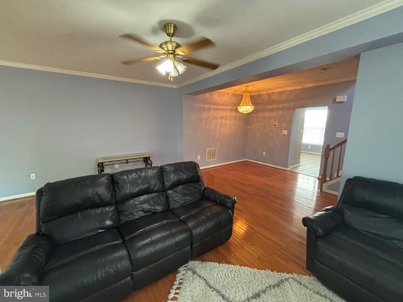 20467 Blue Heron Ter, Sterling, VA 20165